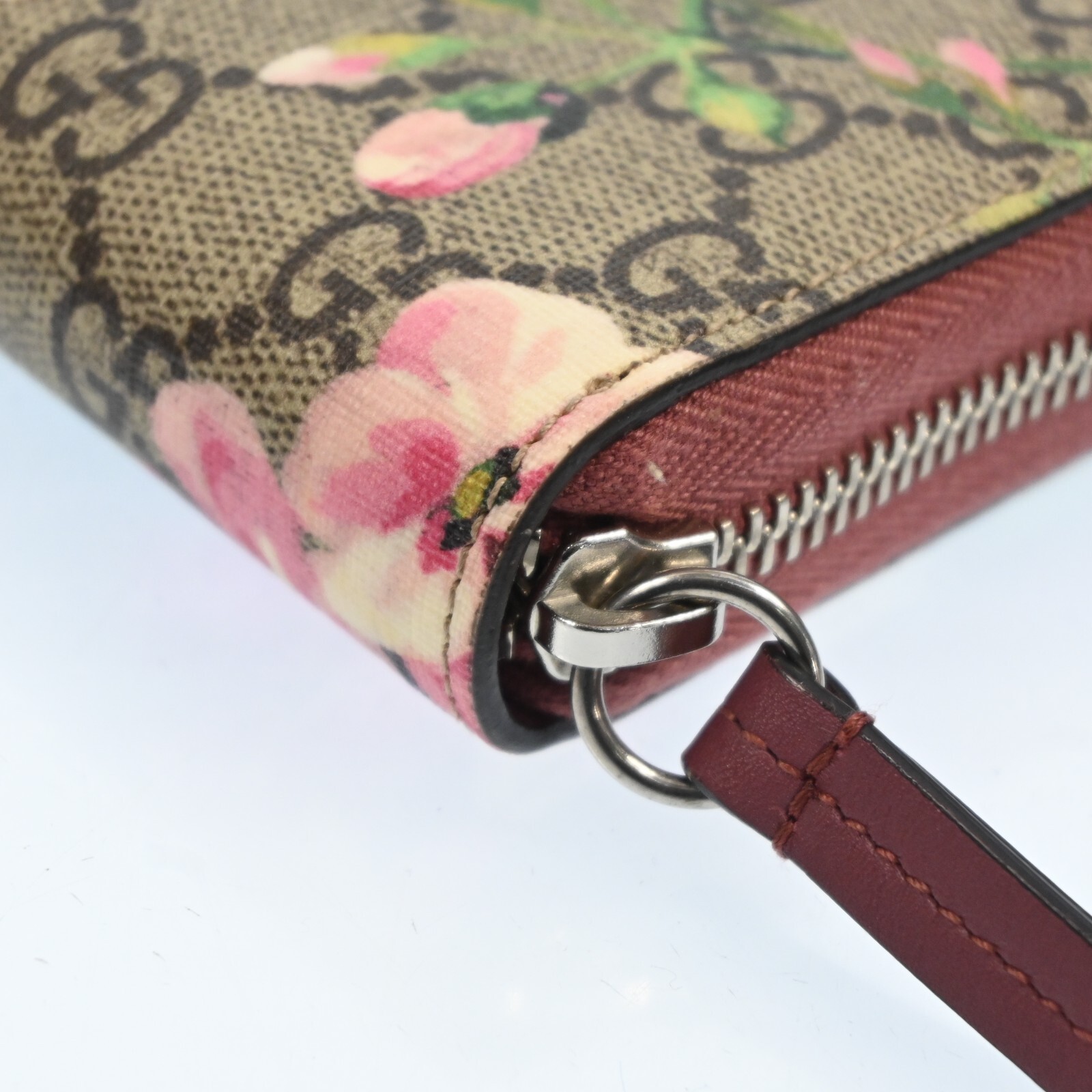 AUTH GUCCI Blooms Round Zipper Long Wallet Pink H2742A706