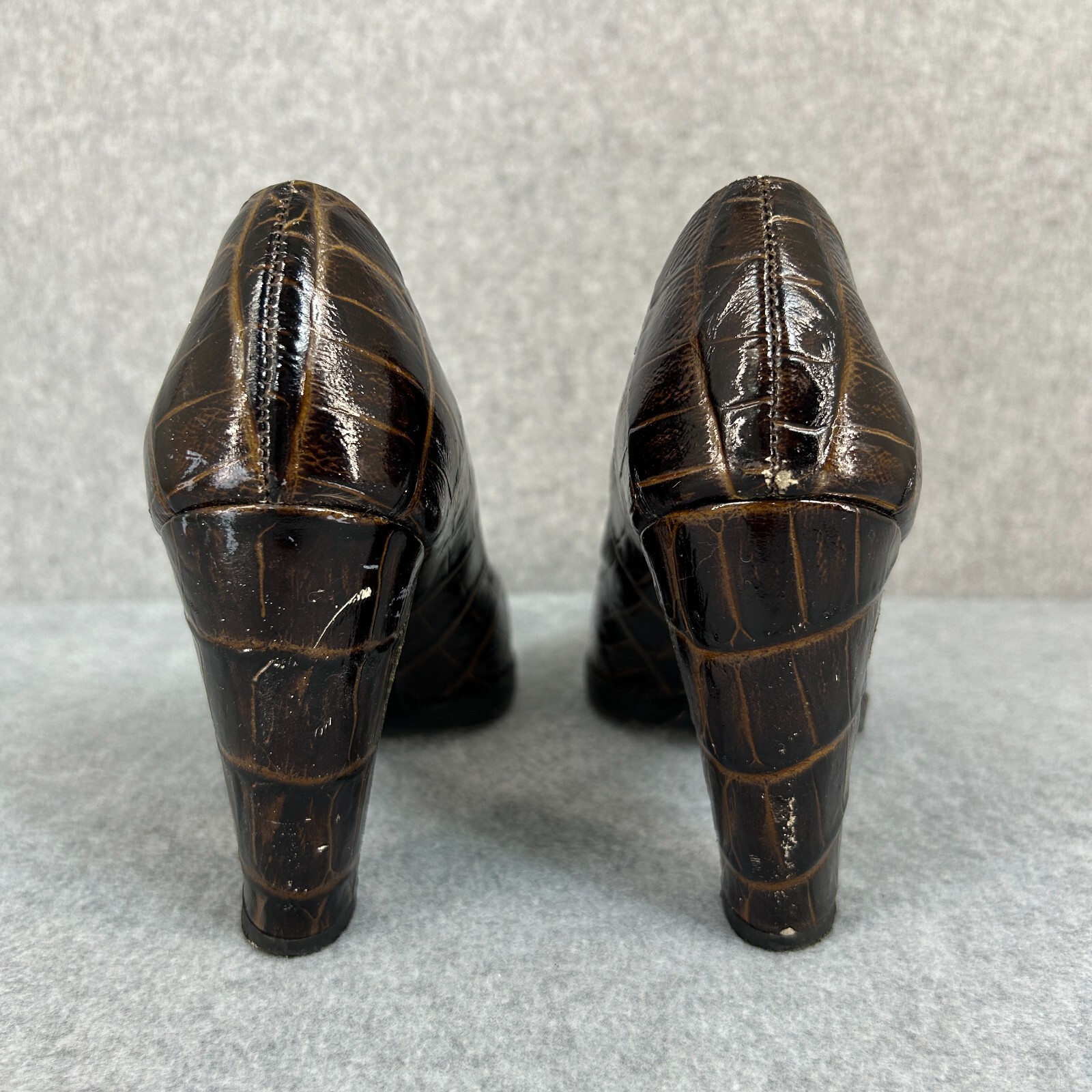 Claudia Ciuti Sz 7.5 Brown Almond Toe Crocodile Print Heels Pumps Block Vintage