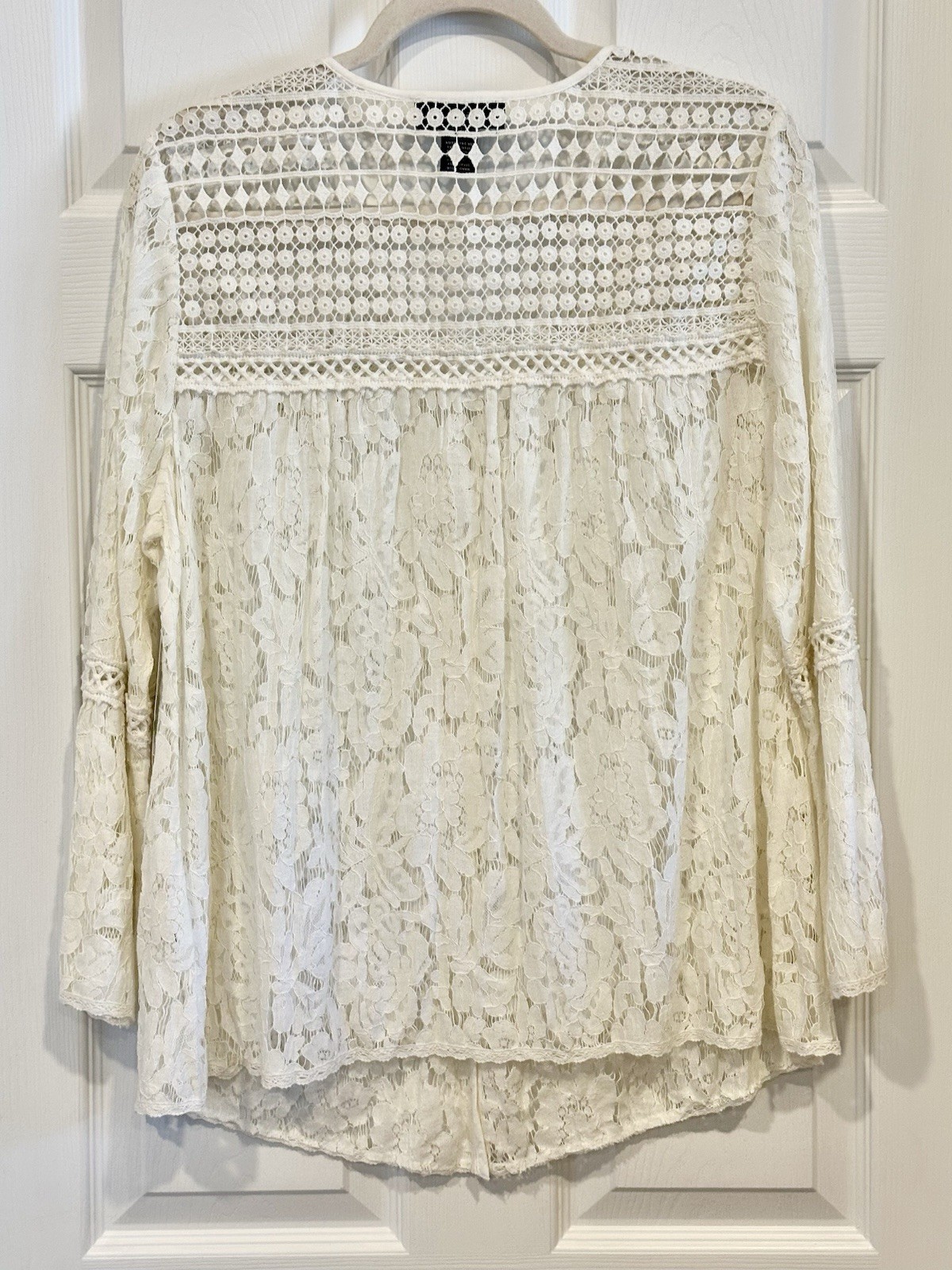 KAREN KANE Seascape Multi-lace Sheer Top Ivory Color Vneck Buttons Sz L $118 NWT