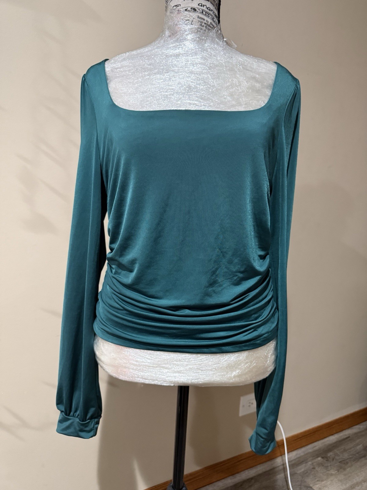 Lush Women’s Teal Solid Square Neck Long Sleeve Ruched Stretch Top Size L
