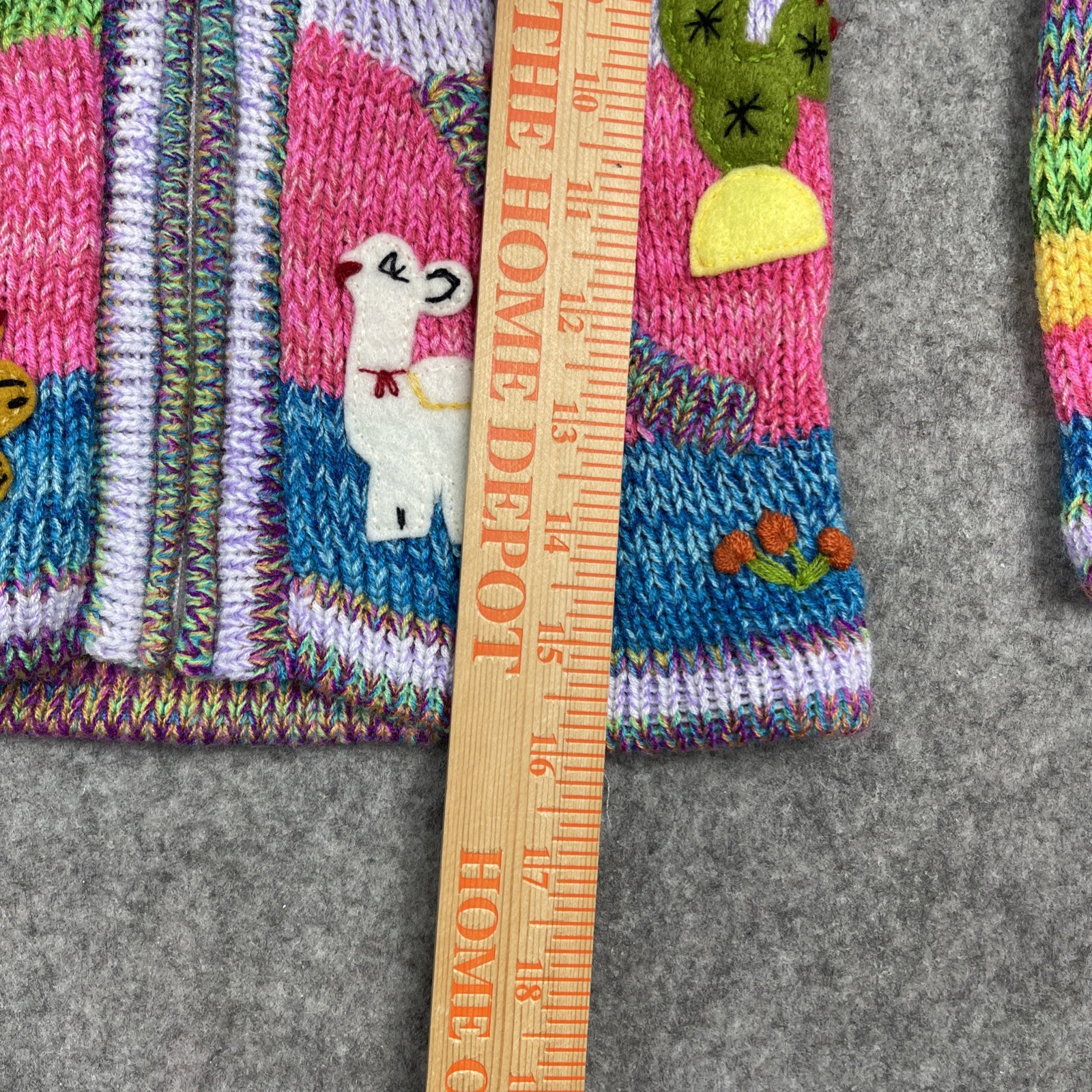 Native Creation Kids Knit Hooded Cardigan Sweater Peru Animals Farm Scene Size M