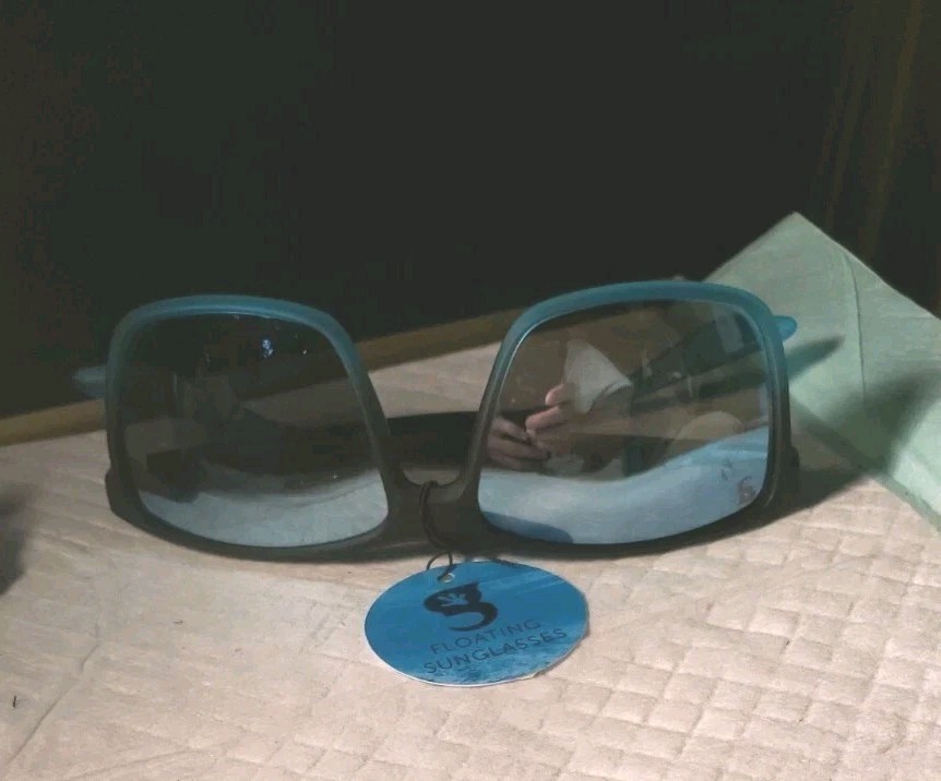 Geckobrands Waterproof / Floating Polarized Captiva Sunglasses Black/neon Blue