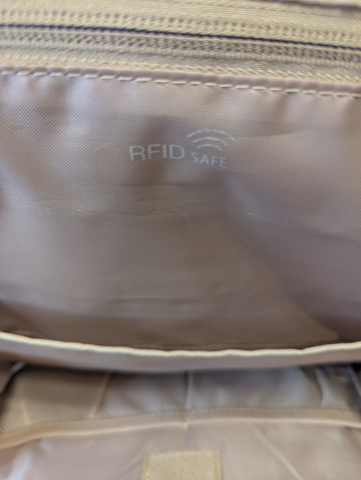 LIGHT FLIGHT 15.6″ Laptop Backpack, USB Charging Hole, Water Resistant, Black