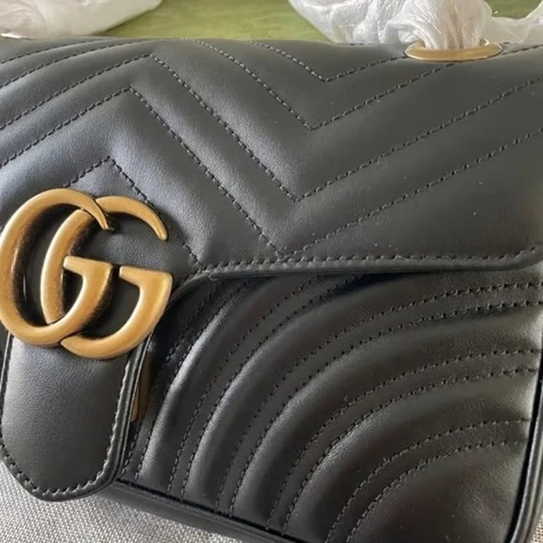 Gucci Marmont GG Matelasse bag Small Black leather Gold Chain