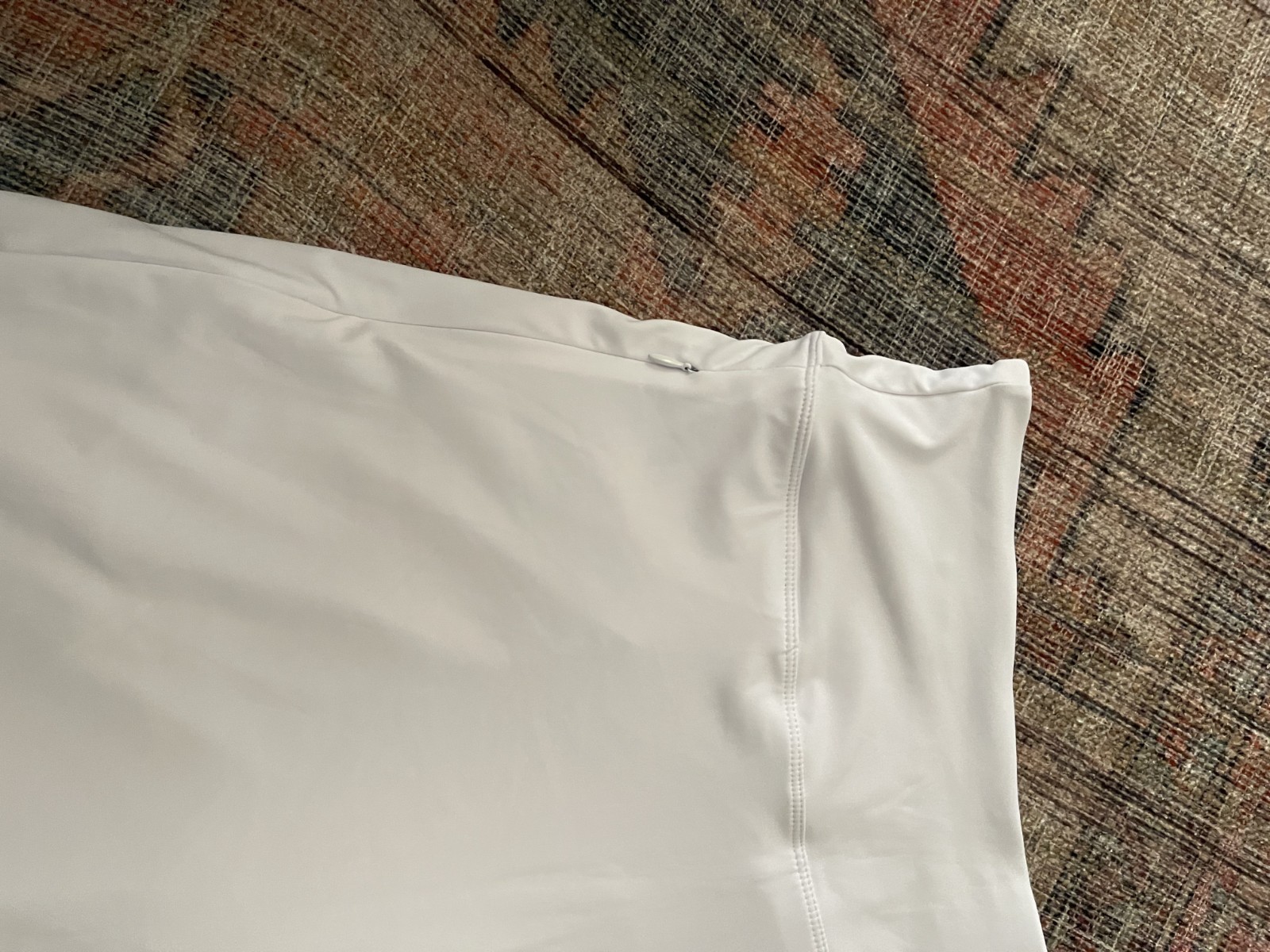 white athletic swim skirt NWT size L two zip up pockets