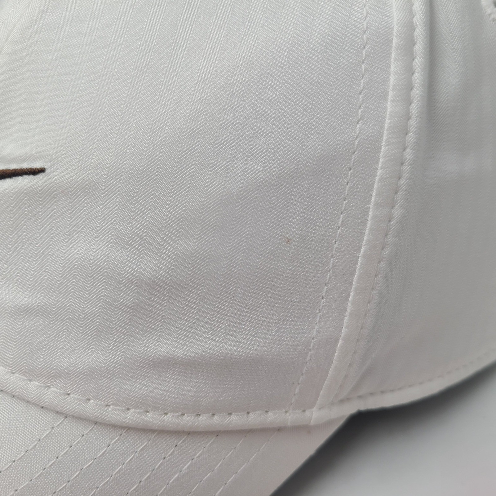 Nike Hat Strapback White Legacy91 Dri-Fit Golf Swoosh Logo Outdoors Casual Men