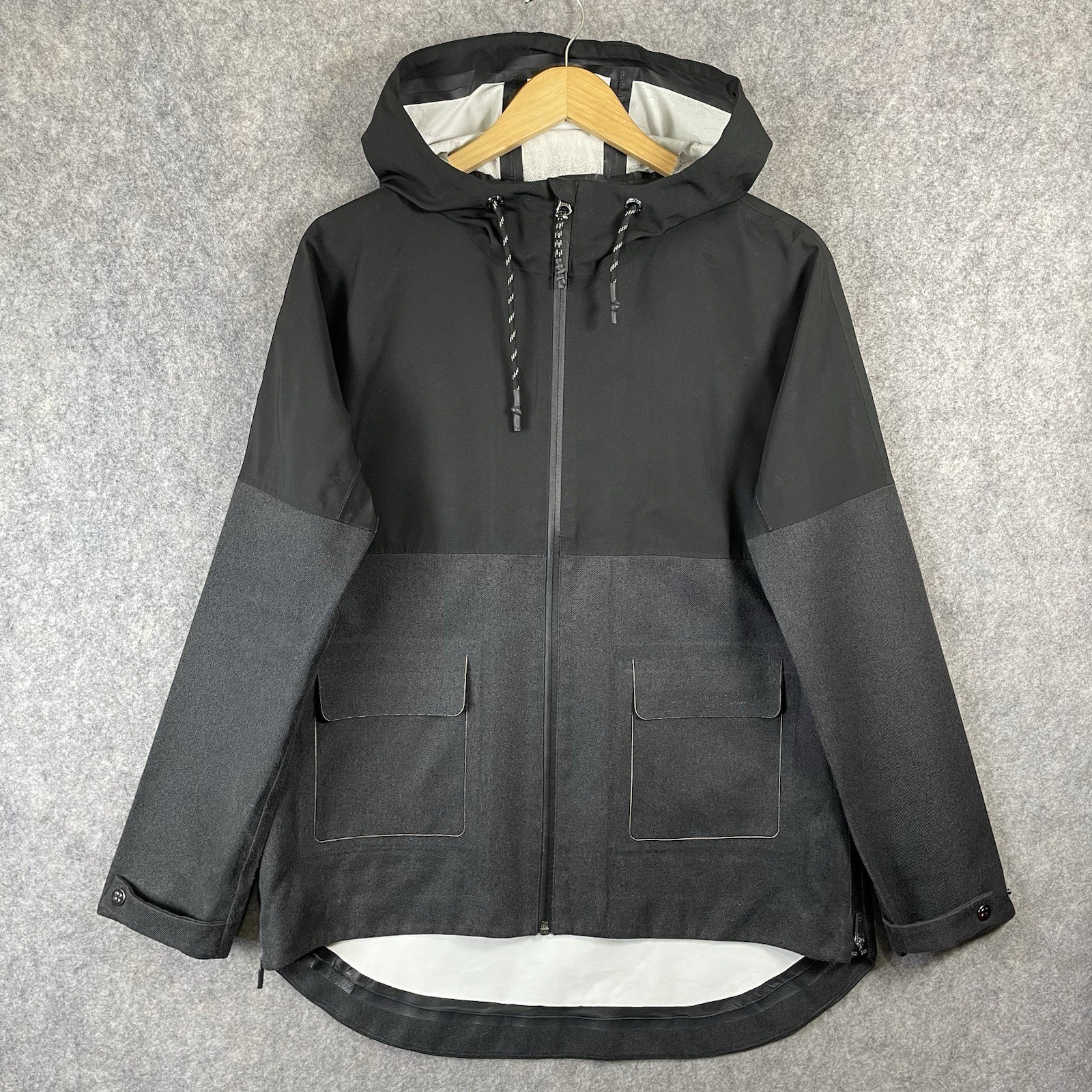 Sweaty Betty Waterproof Raincoat Womens Small Black Grey London Outdoor Coat *