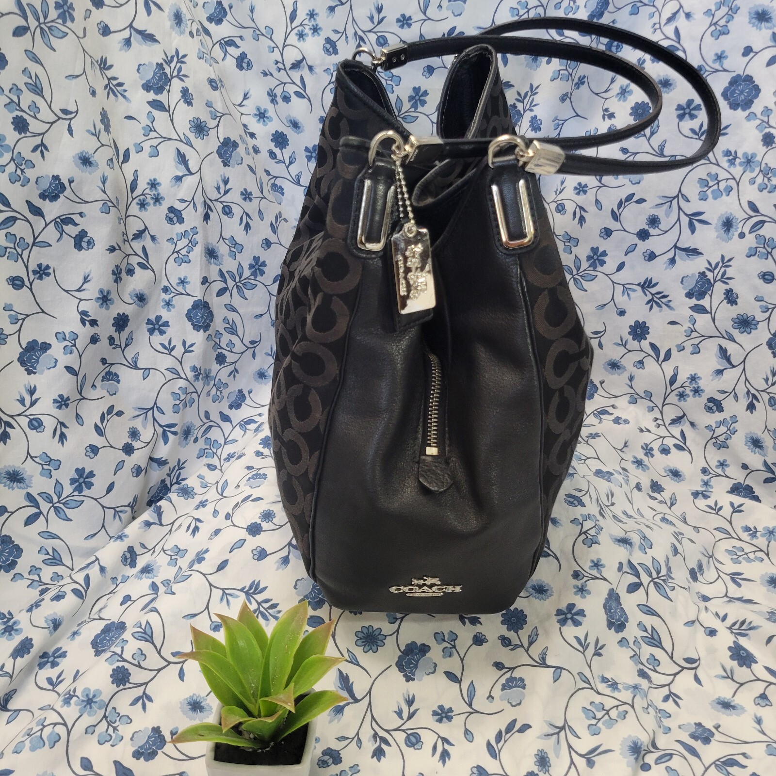 Coach Madison Phoebe Plum Interior Black Canvas Original Hangtag Hobo Chic