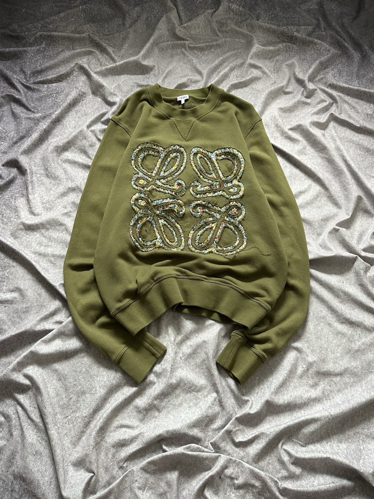 Loewe Slim Fit Anagram Flowers Logo Embroidered Cotton Sweatshirt Green Size S