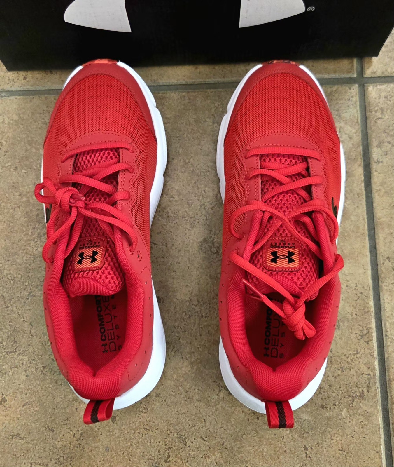 Under Armour 3026175 Mens Training UA Charged Assert 10 Running Athletic Sz 9.5