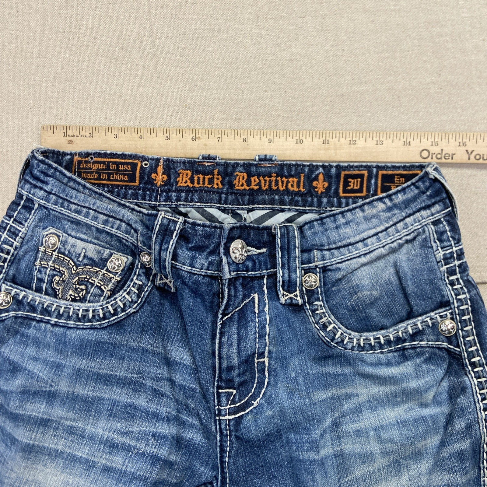 Rock Revival Jeans Men’s 30 x 29 En Medium Wash Buckle Denim Bootcut