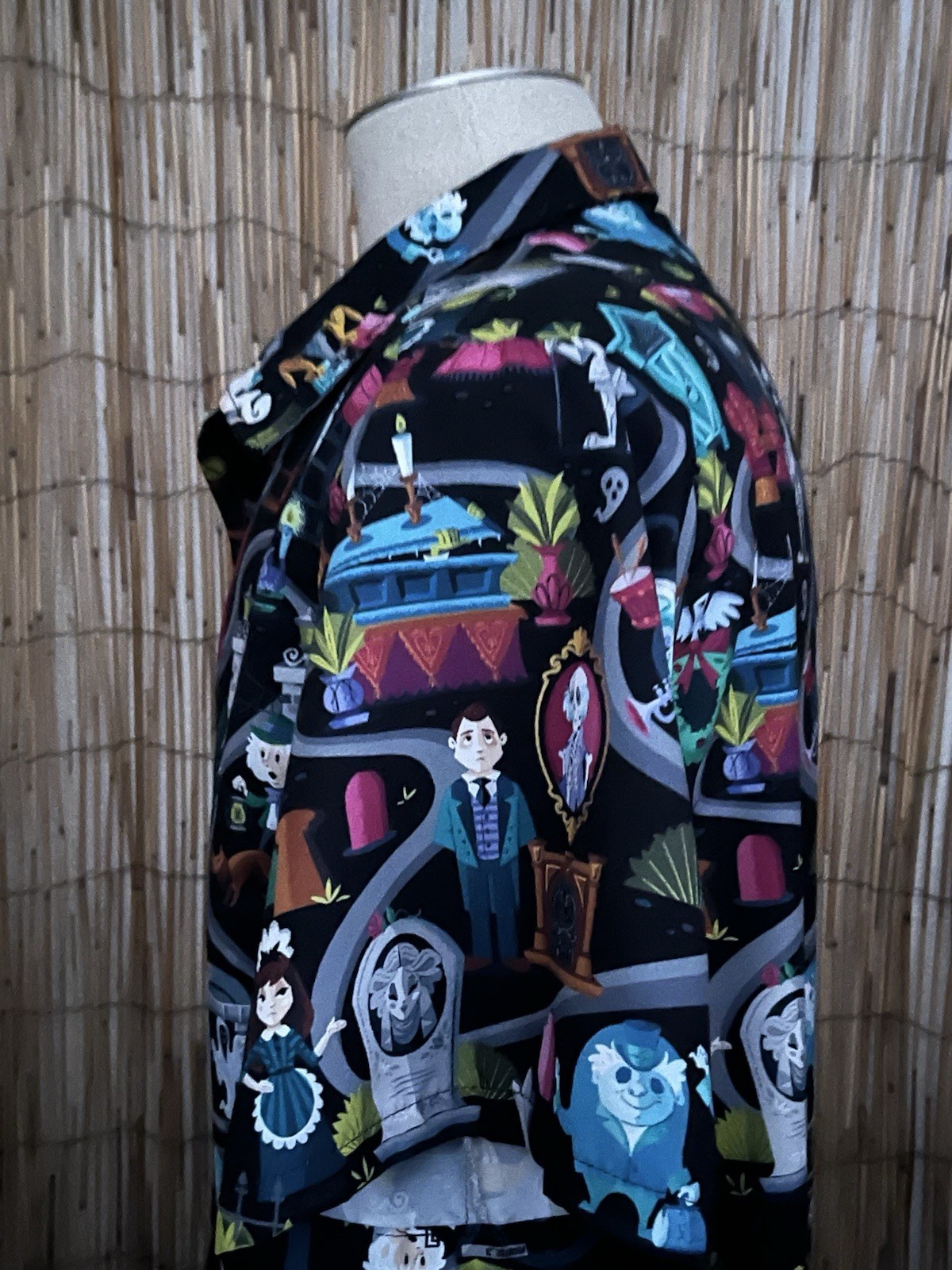 Garment One Mens SS Button Up Haunted Mansion Themed Shirt-Medium-Poly Spandex