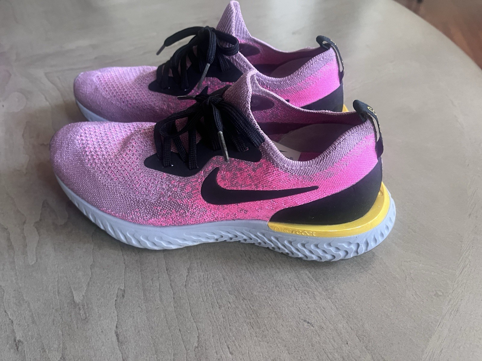 Nike Epic React Flyknit Plum Dust Women Size 8