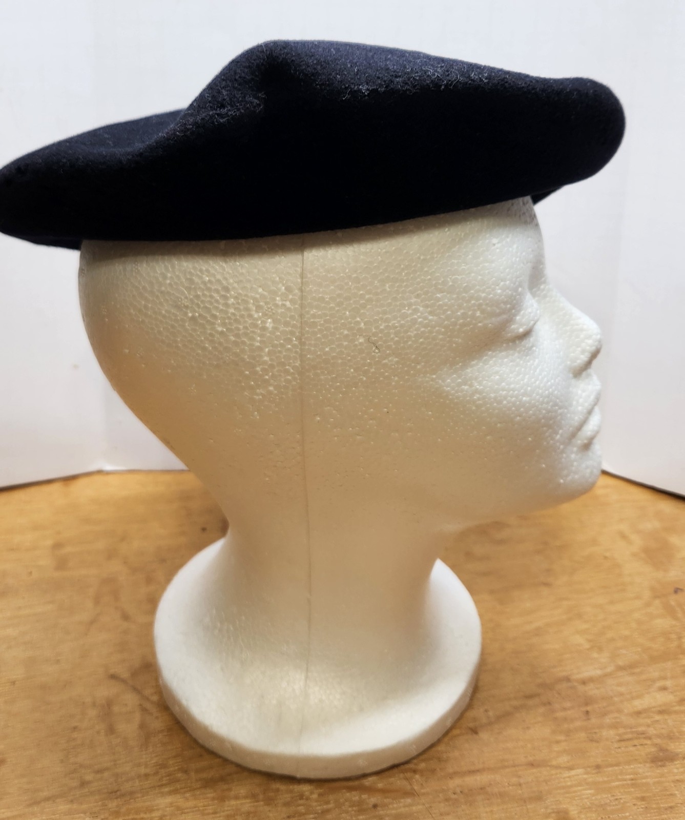 Foulard Basque Beret 100% Wool Made In France No Size Tag 6.25 ” Dia Moth Damage
