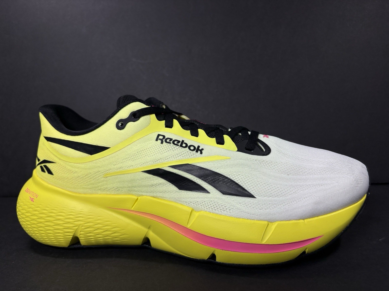 Reebok Zignition Electric Yellow Black Mens Size 9 Max Cushion Running Shoes
