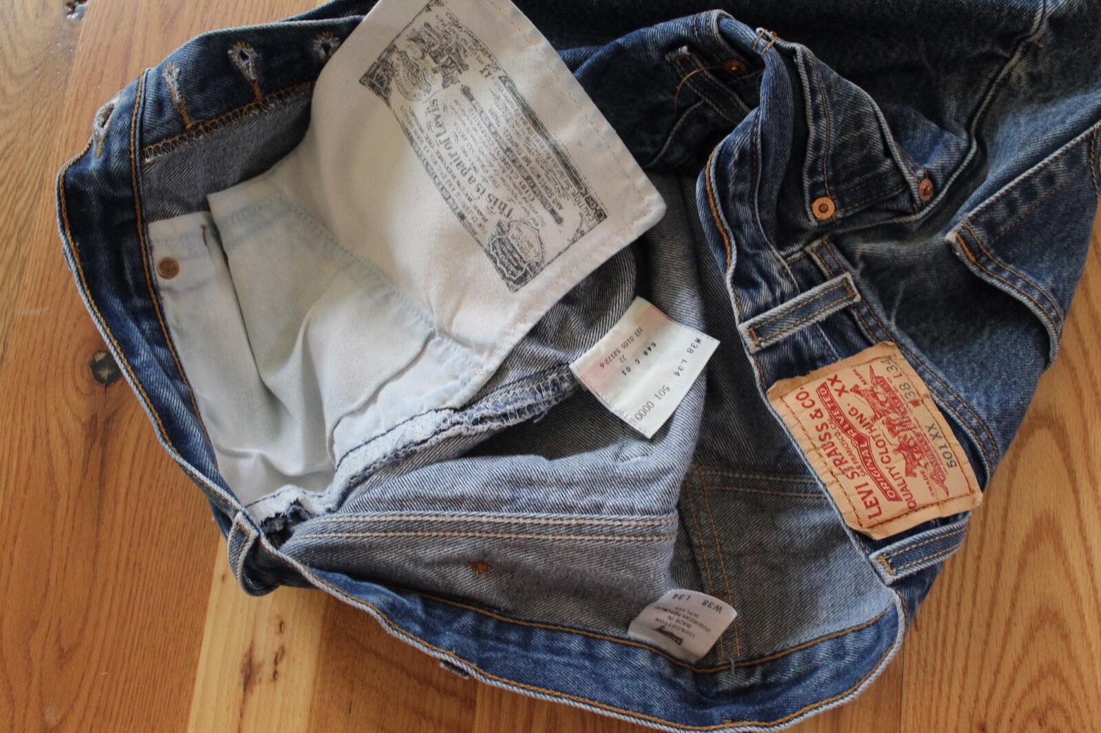 Levis 501XX Button Fly Perfect Faded Denim Jeans Pant Men’s 38 x 34 TD9-2Q