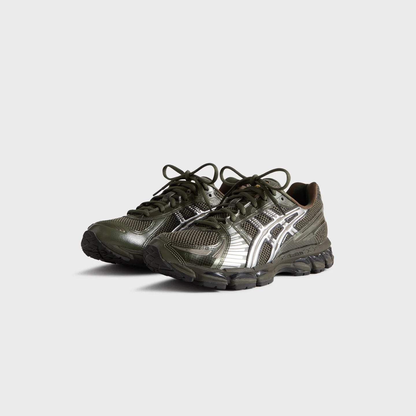 ASICS Gel-Kayano 12.1 Kith Marvel Capcom Captain America Guile (Comic Included)