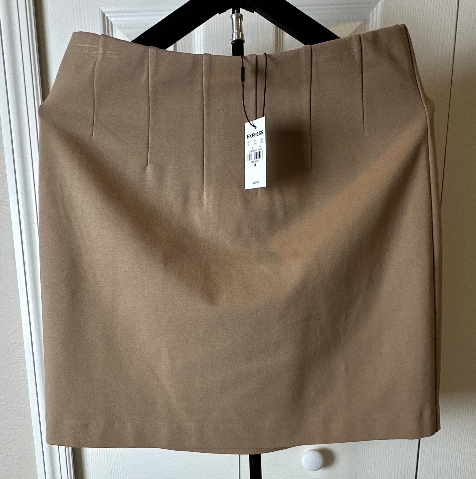 Express Beige Solid Pleated Straight Pencil Knee Length Skirt Women’s M