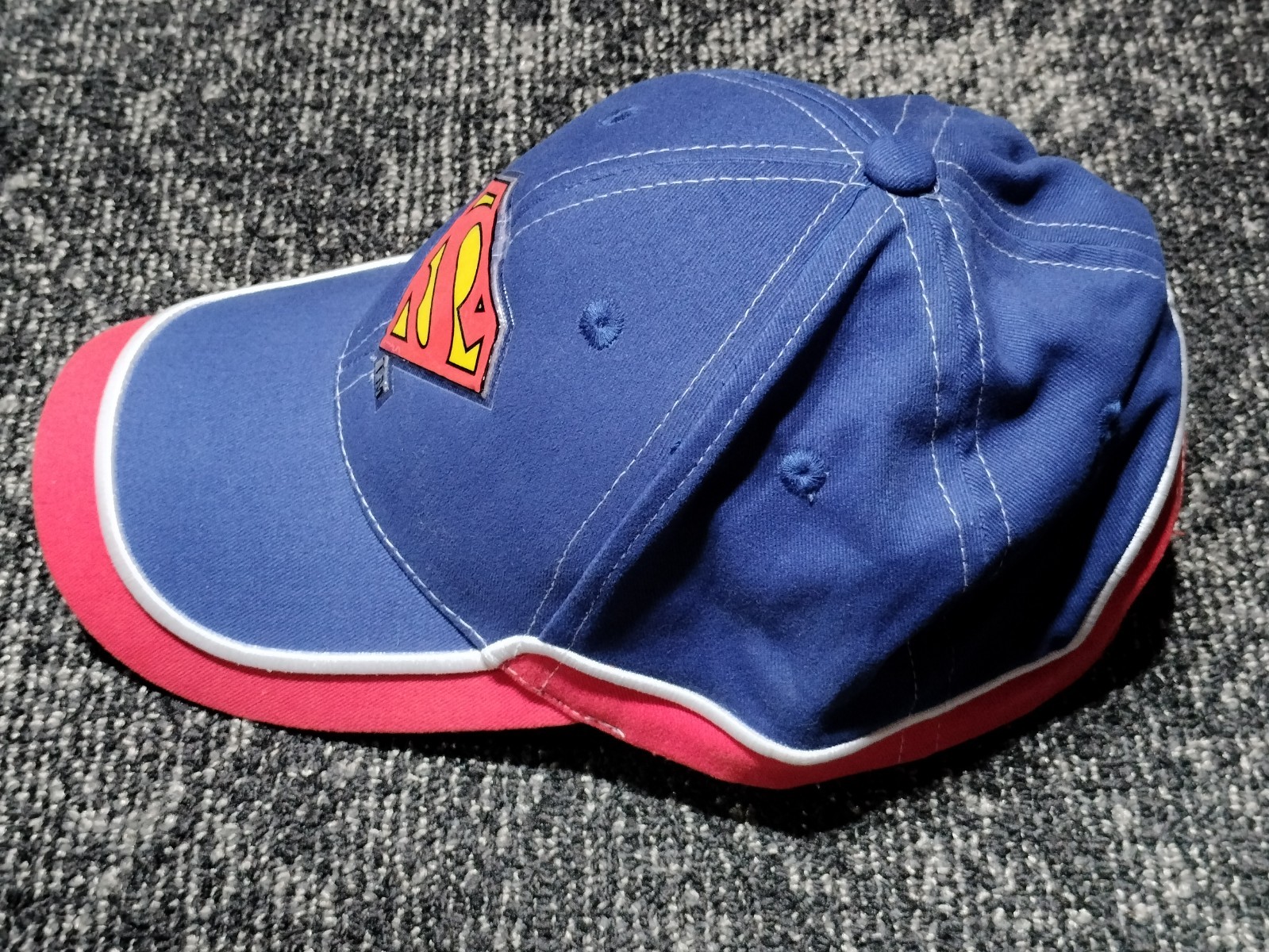 Superman Baseball Hat Cap Rare DC Comics VINYL BADGE Adjustable Red White Blue