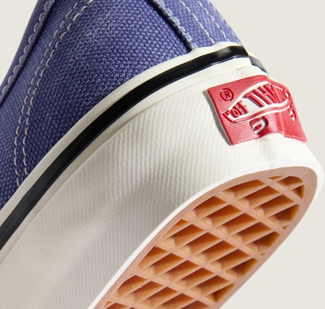 Vans Premium Authentic 44 Duck Canvas men’s Shoes VN000EBNDSK DUSK