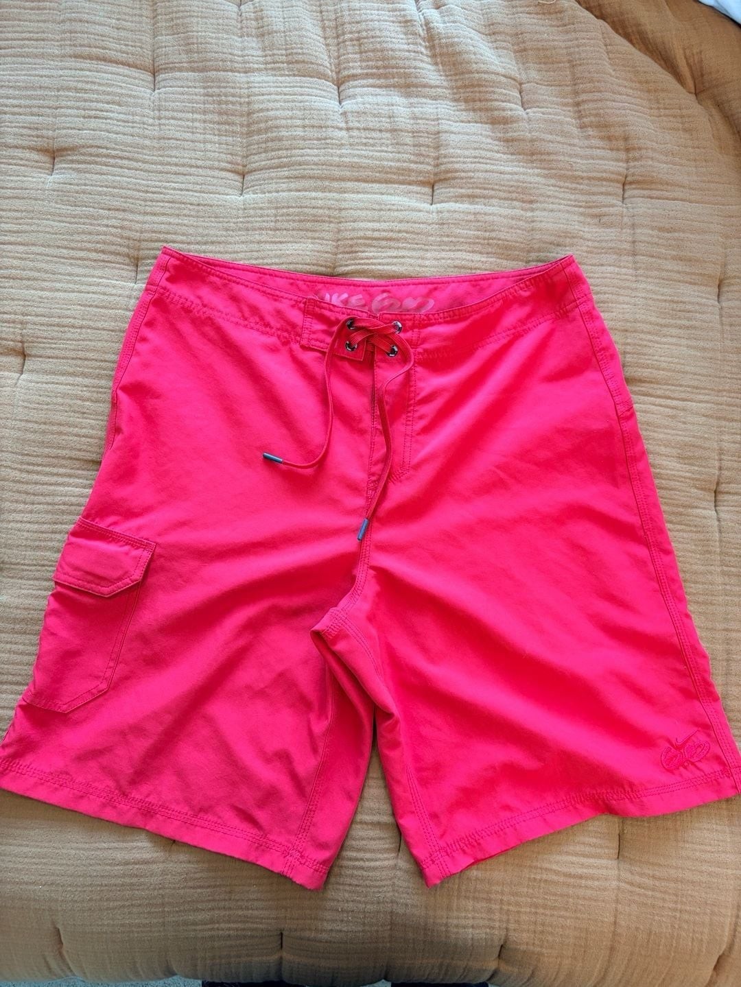 Nike 6.0 Men’s Red Board Shorts Size 34