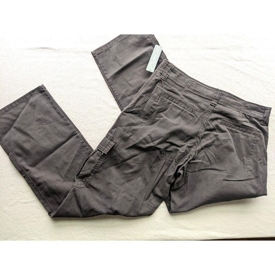 Wrangler Relaxed Fit Flex Cargo Pants Men’s Size 30″x30″ Gray Tech Pocket NEW