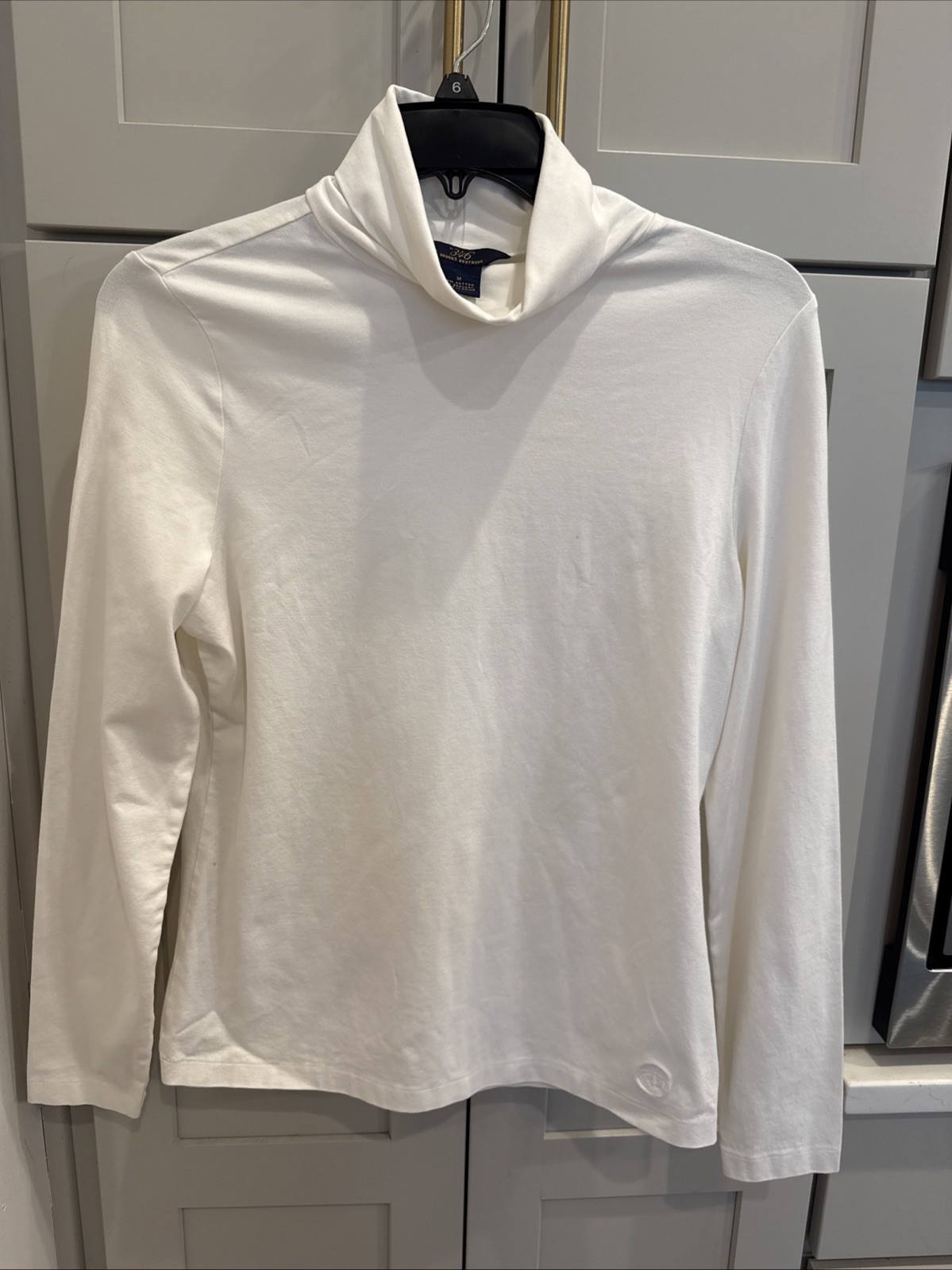 Brooks Brothers Women’s Cream Turtleneck Top Shirt 346 Size Medium