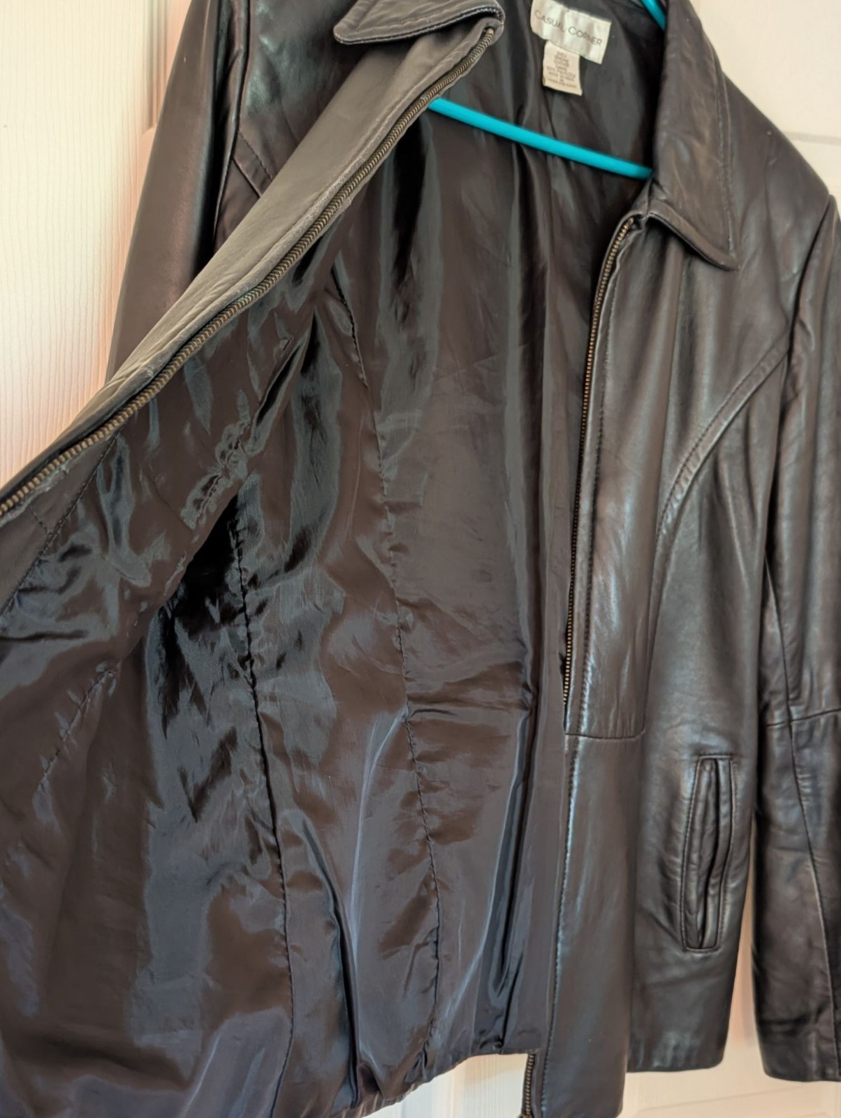 Vintage Casual Corner Women’s Genuine Leather Jacket Soft Black Sz Med YKK Zip
