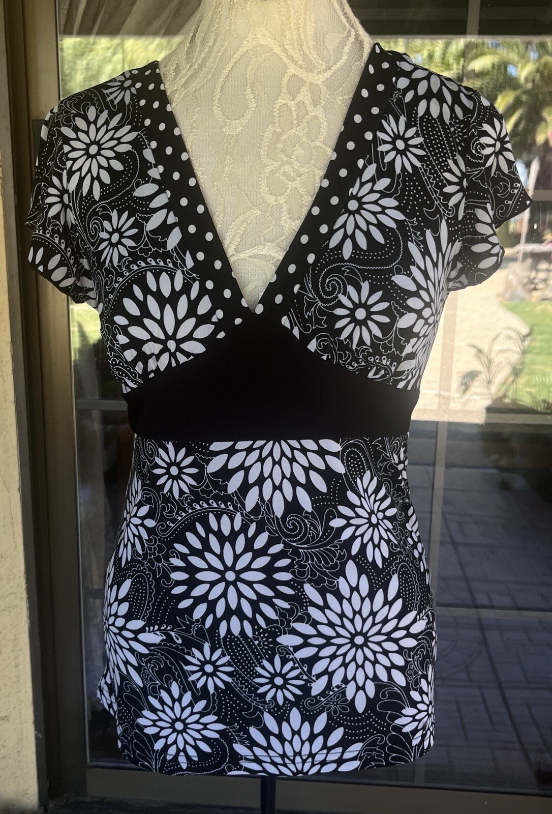 Empire Waist Back Tie Claudia Richard’s Shirt Sz S. 36” Bust