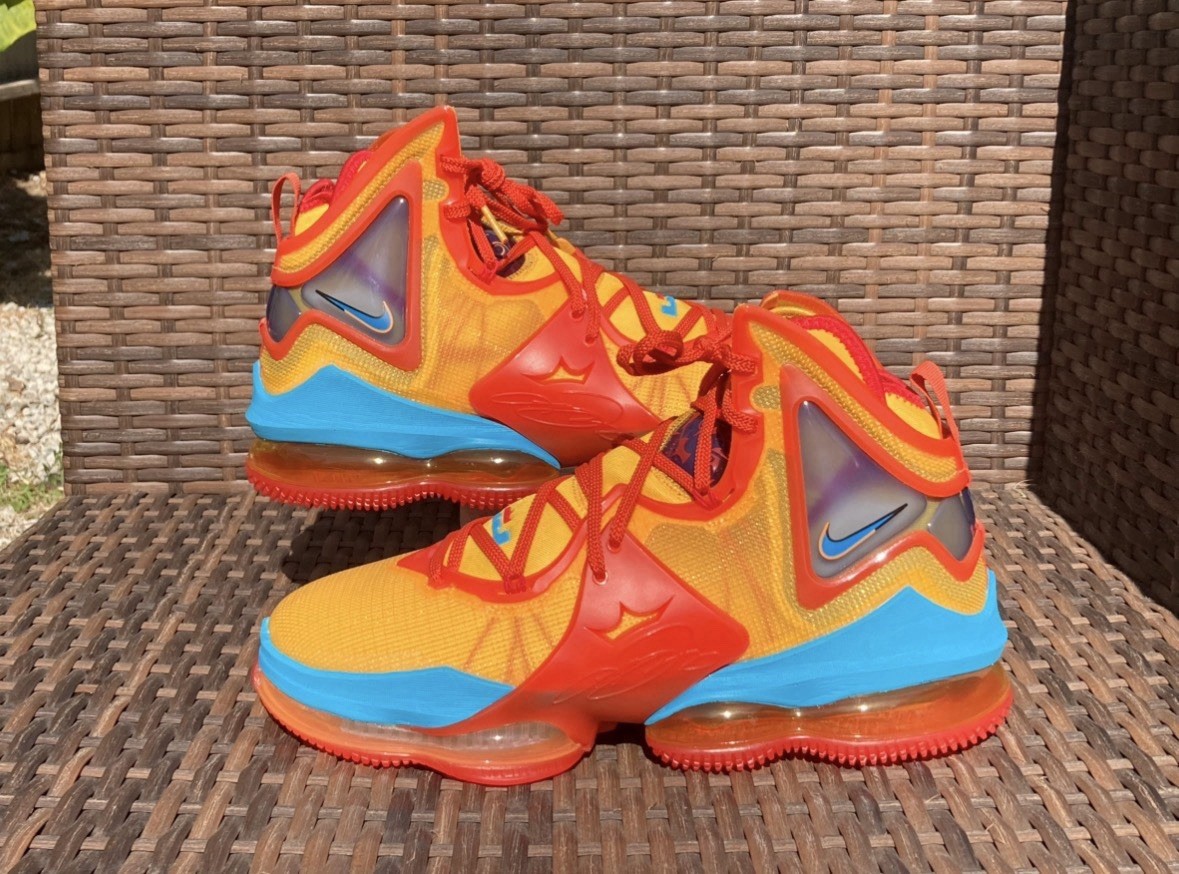 Nike LeBron 19 Space Jam Tune Squad Men’s Mid Top Basketball Shoes DC9338-800