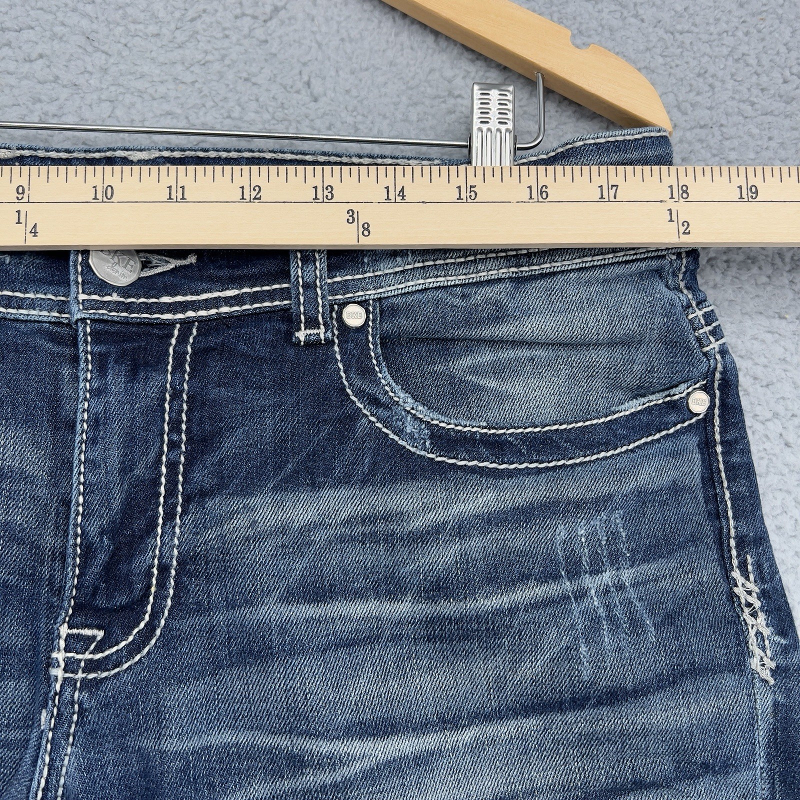 BKE Denim Payton Jeans Womens 31R Bootcut Stretch Medium Wash Distressed
