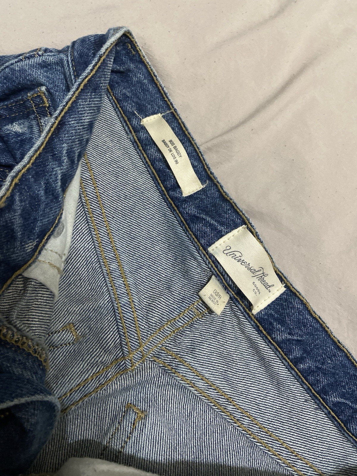 Universal Thread Women’s Denim Blue Jeans 90s Baggy Midrise Size 00S Inseam 27in