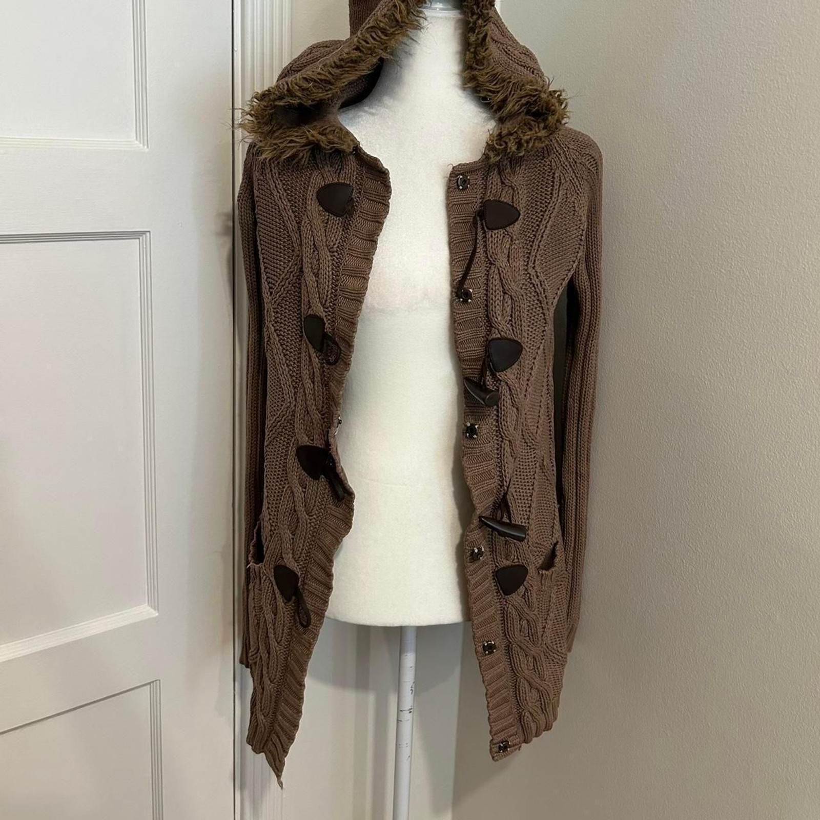 Heritage 1981 2010s Brown Cable Knit Long Cardigan with Faux Fur Hood