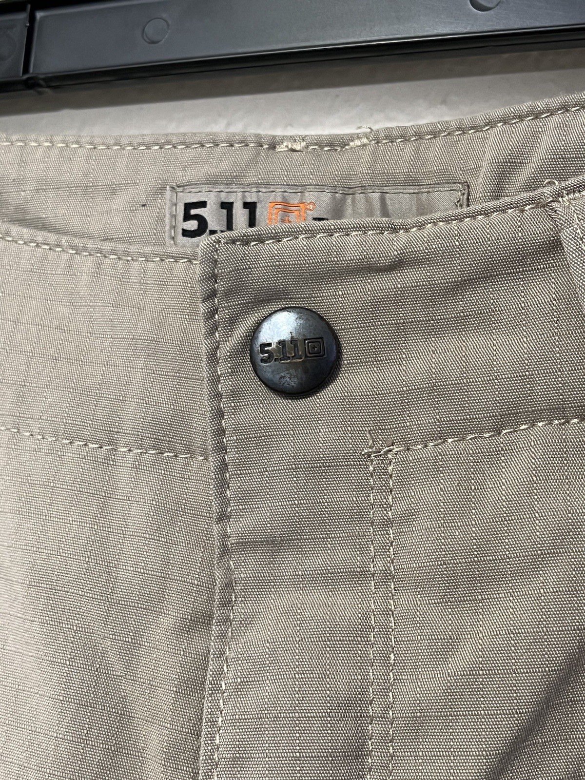 511 Tactical Workwear Cargo Pants Multi-Pocket Men’s, 30″ x 34″ Size 6