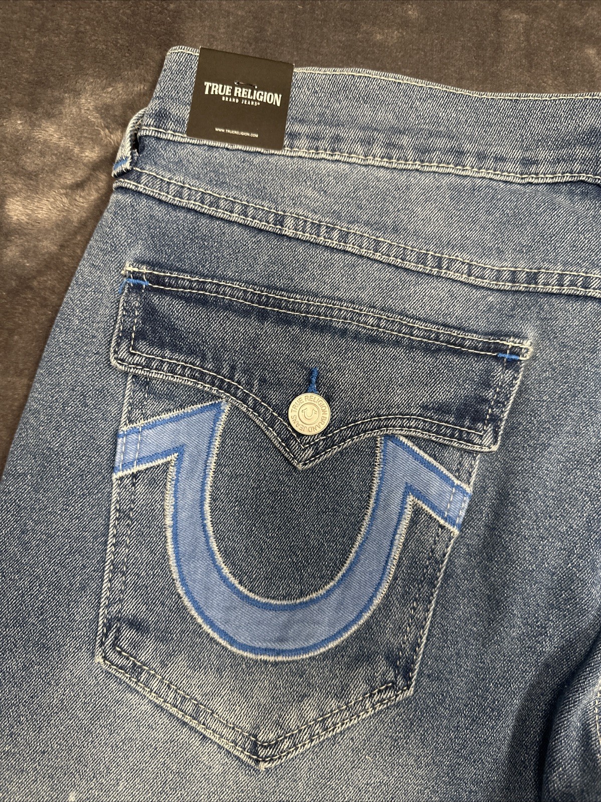 True Religion Geno “Light Pacific Wash” 33×32/Blue Relaxed Slim #700986