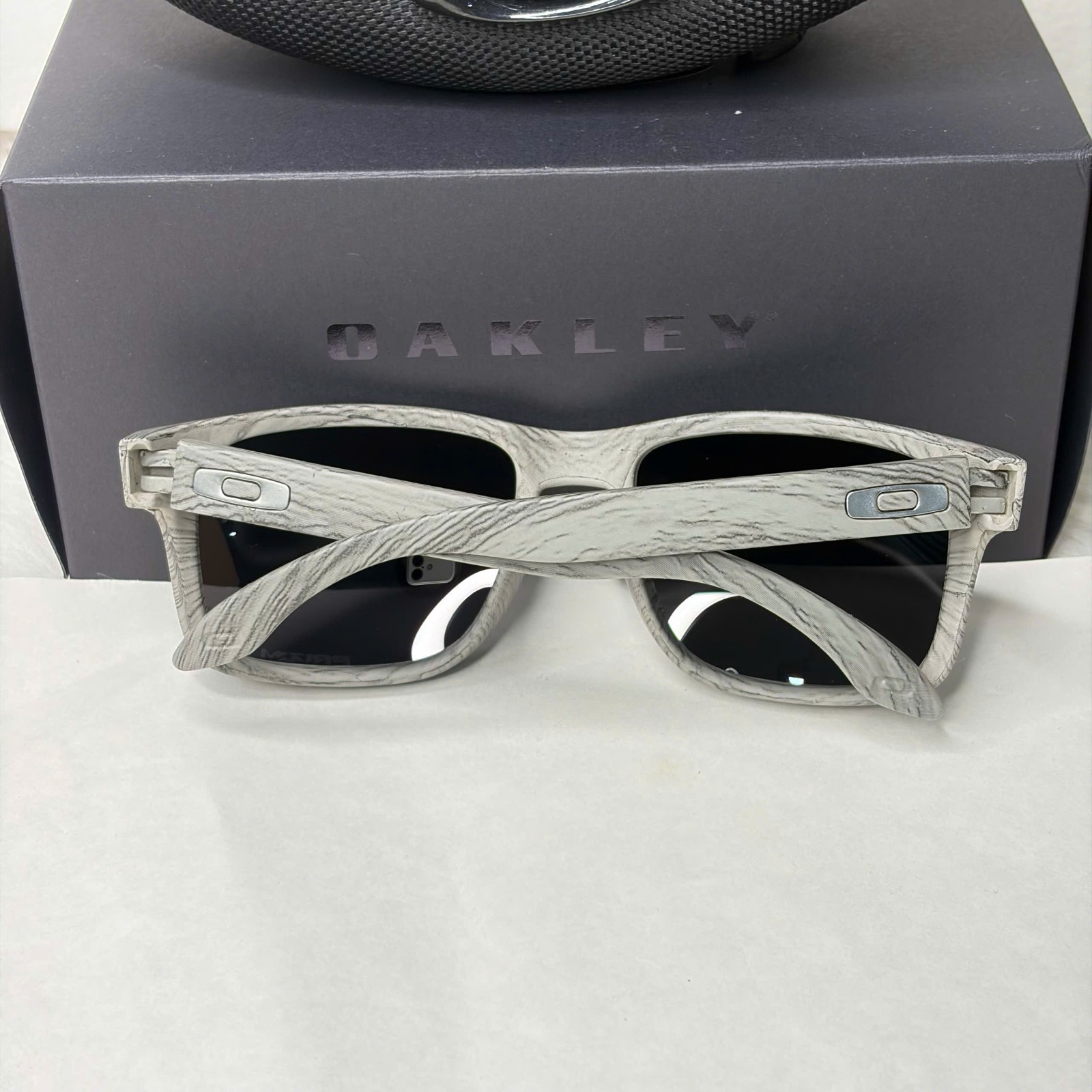 Oakley Holbrook Grey Woodgrain Sunglasses Silver Mirror Polarized UV400 Unisex