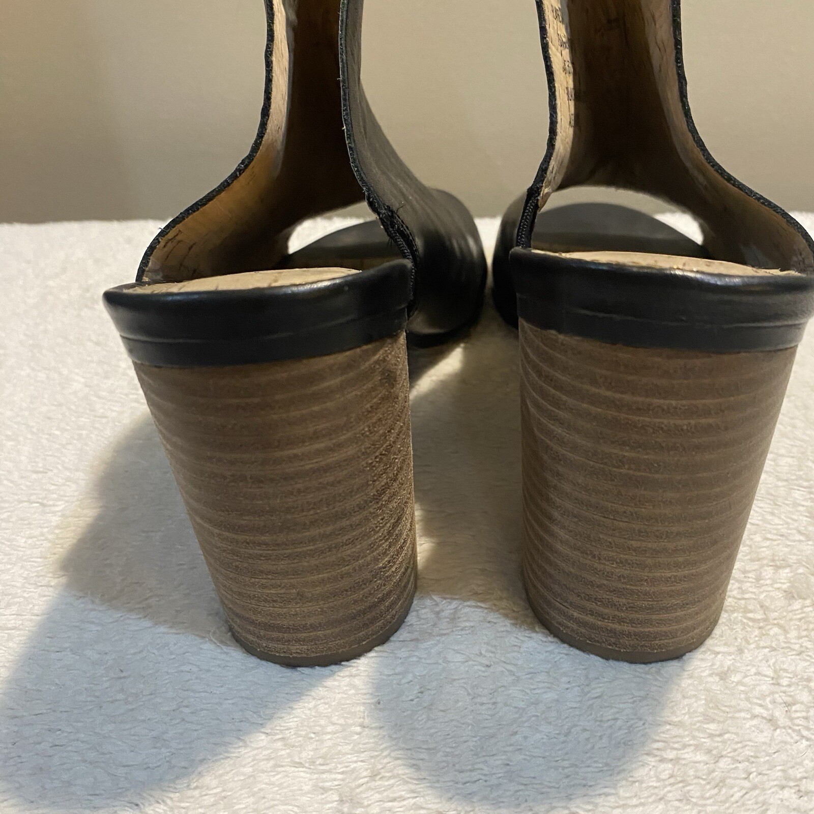 Lucca Lane Leather Mule Womens 9M Round Stacked Heel Black Hilaire Sandal