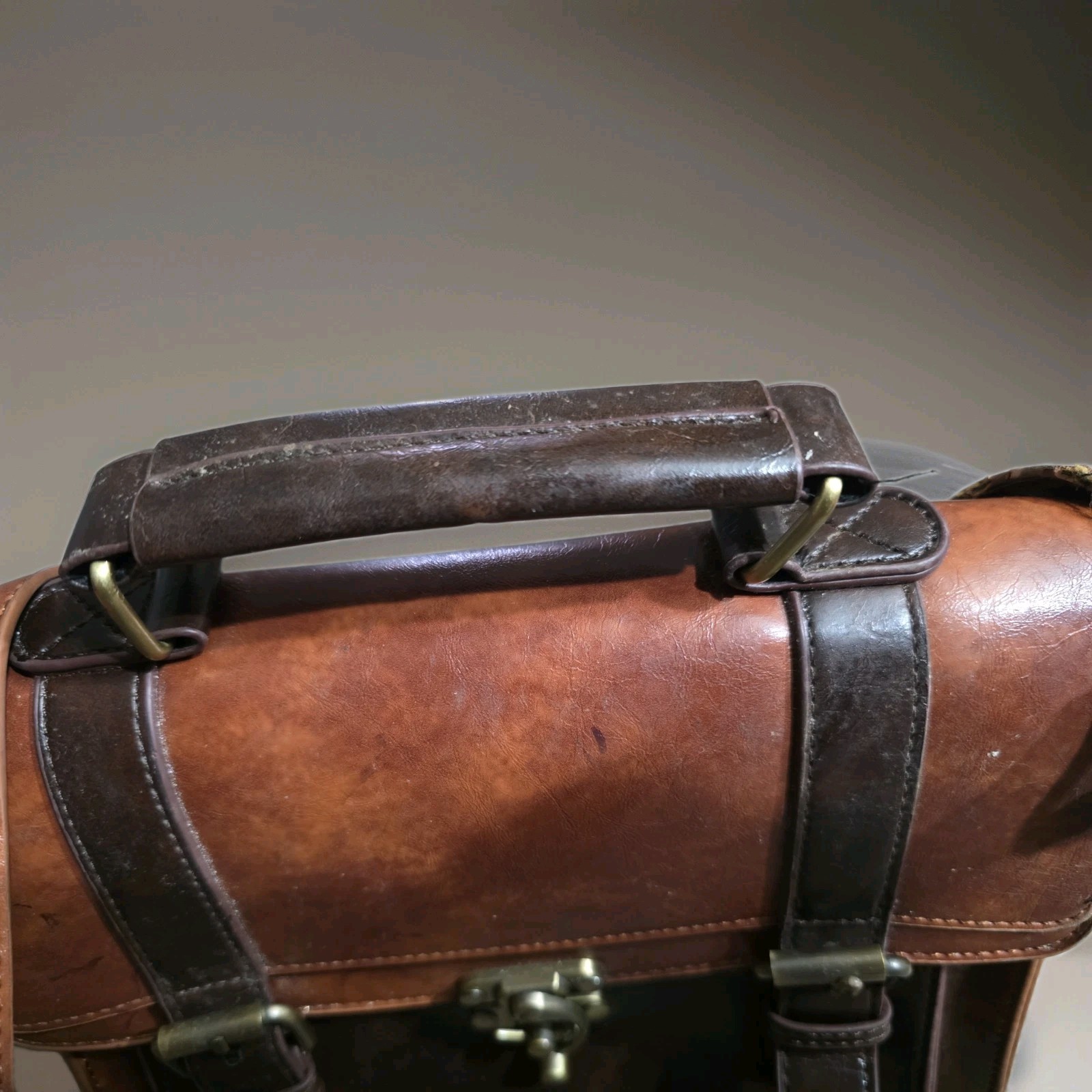 ECOSUSI Vintage Vegan PU Leather Messenger Bag (Please See Description)