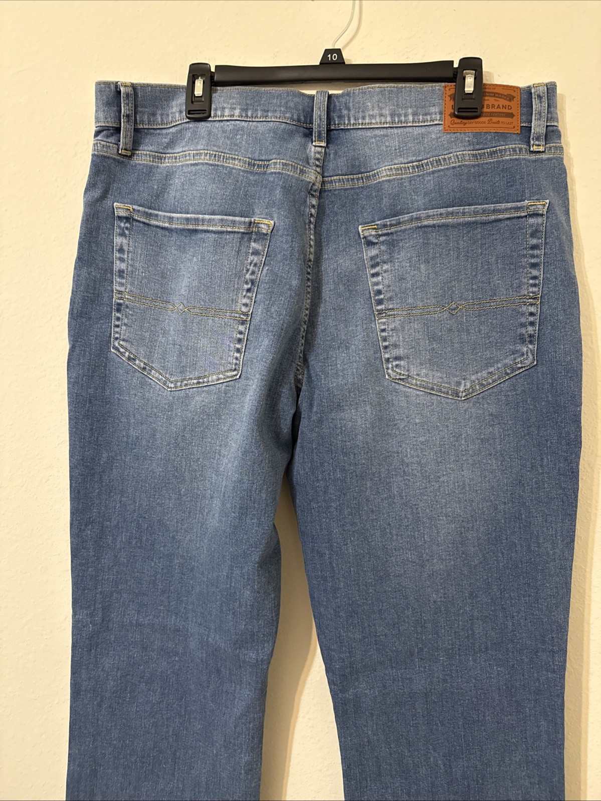 Lucky Brand Men’s 223 Classic Fit Jeans Stretch Straight Leg 36x32NWT