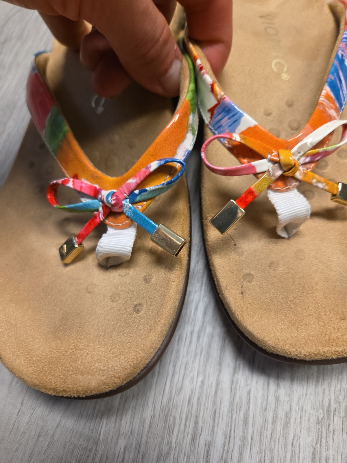 Vionic Bella II Sz 8 Thong Sandals Arch Support Shoe Floral Multi Color Festival