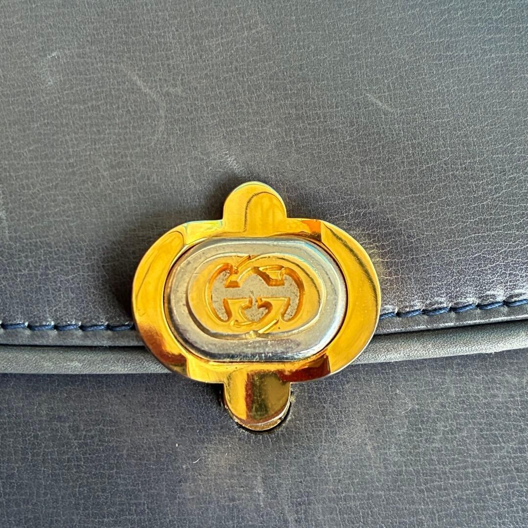 Gucci Vintage Black Leather Shoulder Bag Gold Tone Hardware Flap Clasp Auth