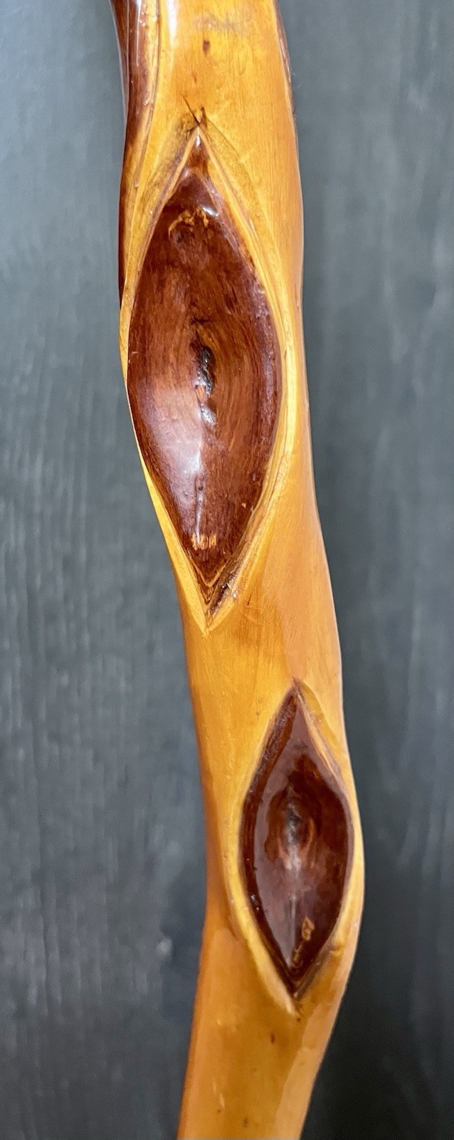 Beautiful Vintage Diamond Willow Twisted Wood Handmade 30” Walking Cane 10 Oz!