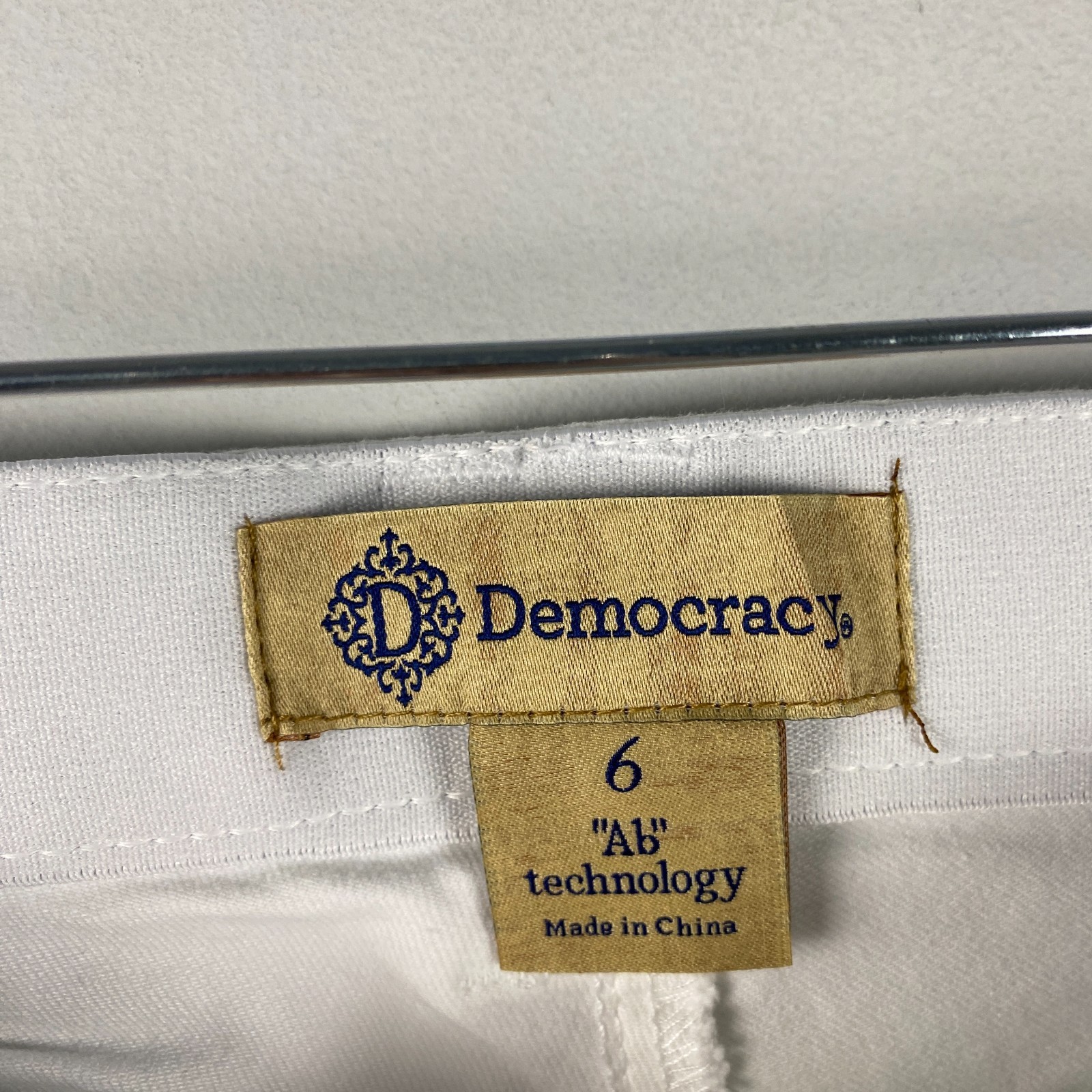 Democracy Ab Technology Skimmer Jeans Size 6 White Cropped Stretch