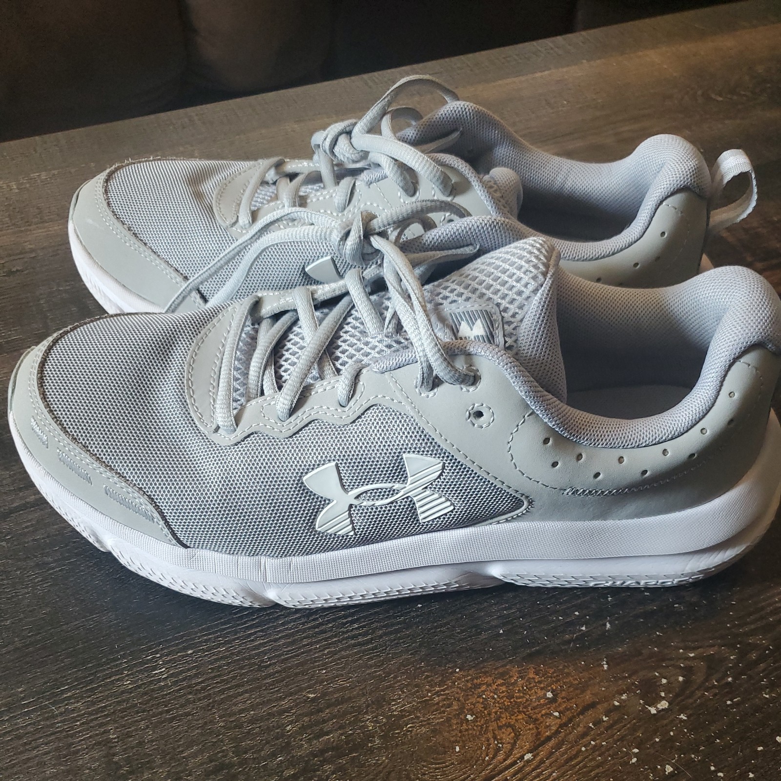 Under Armour 3026175 Men Training Charged Assert Running Athletic Shoes size 8.5