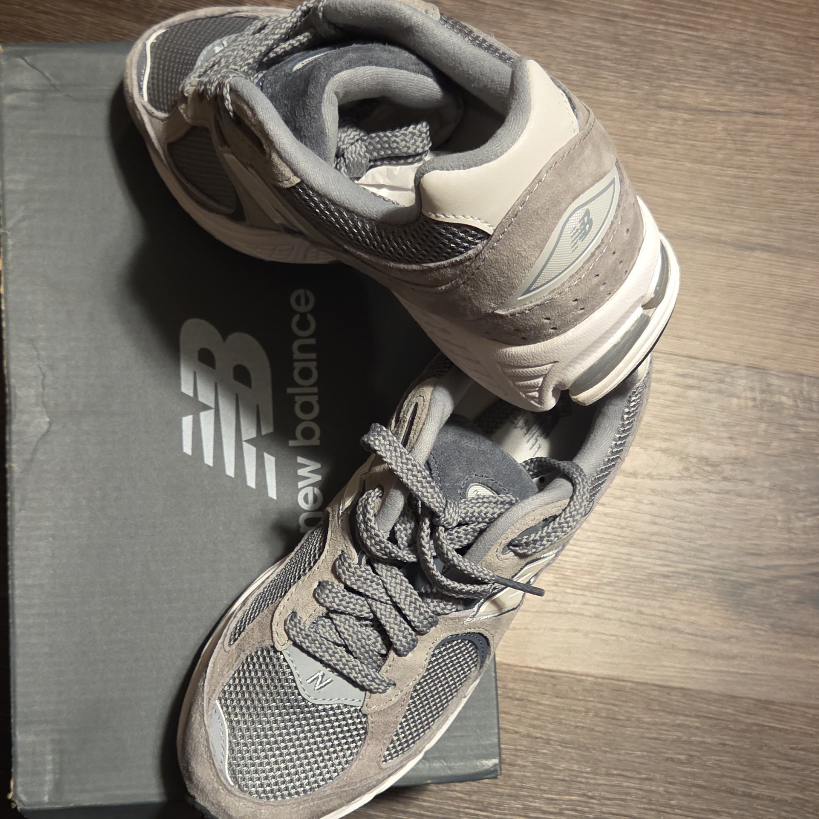 New Balance 2002R “Steel Orca/Grey”M2002RST Men’s Size 5/Women’s 6.5 M2002RST