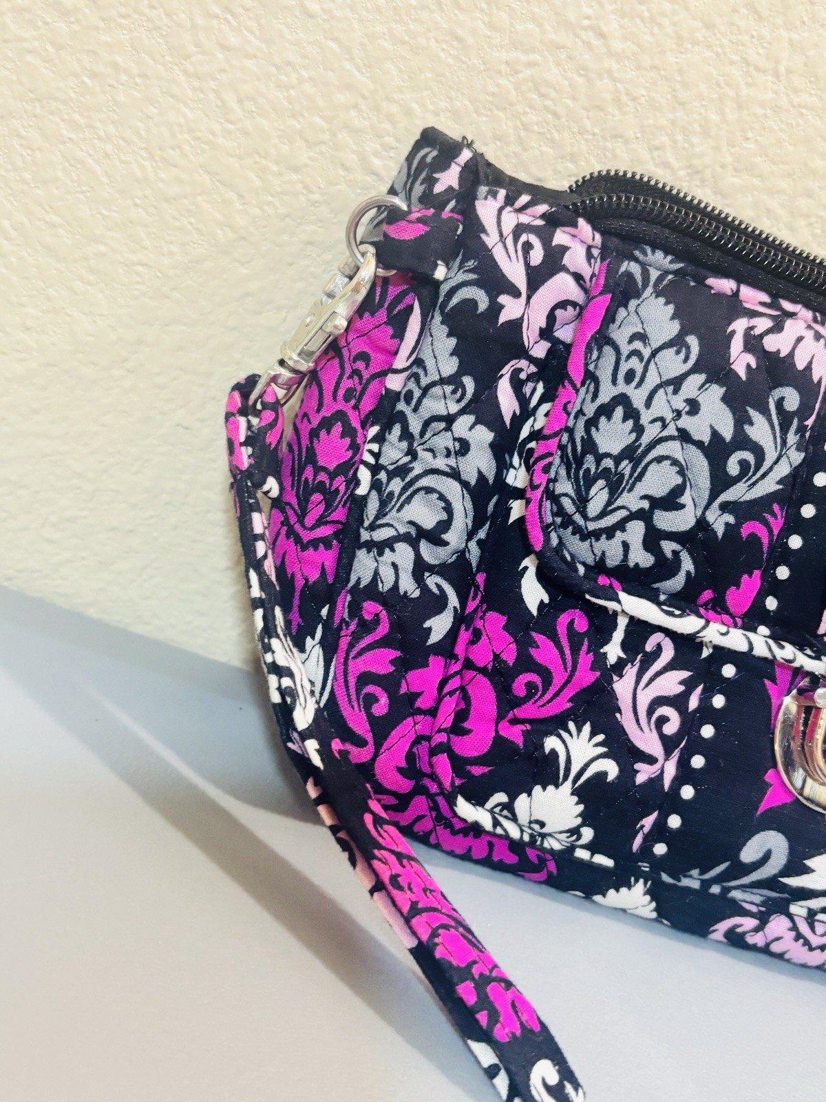 Pink Black White Paisley Quilted Push Lock Wallet, Wristlet Zip Storage Pretty￼
