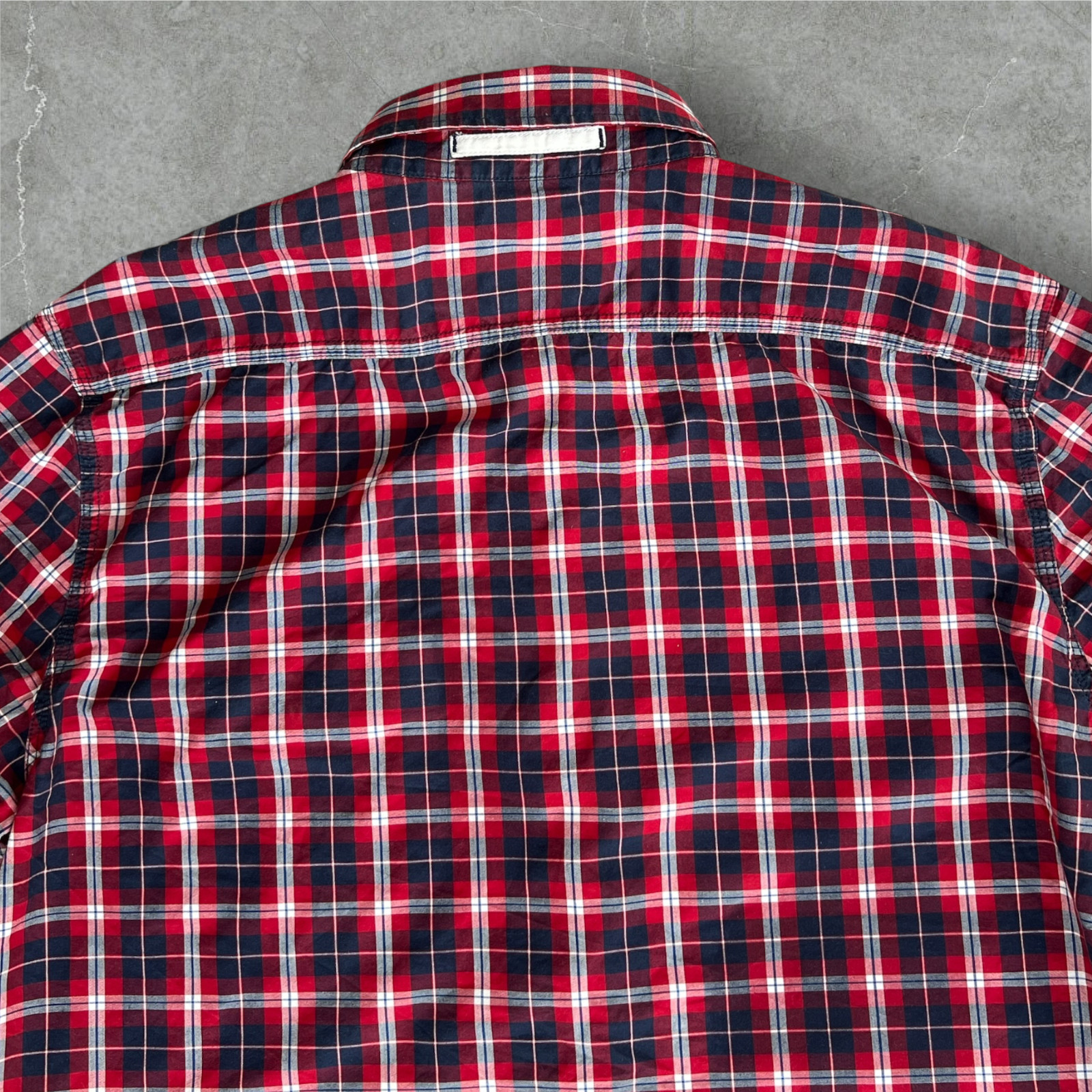 Levi’s Men’s L Red Blue Plaid Button Up Shirt Long Sleeve 100% Cotton