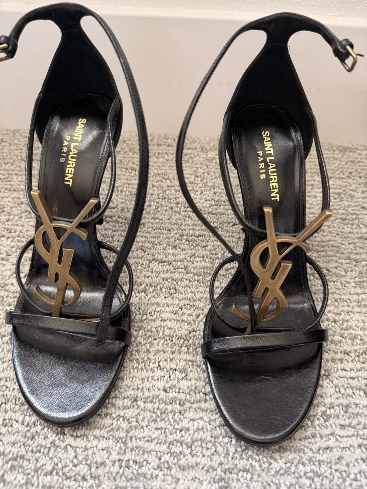 Saint Laurent YSL Sandals Size 39 Capretto glomer/gold. Nero