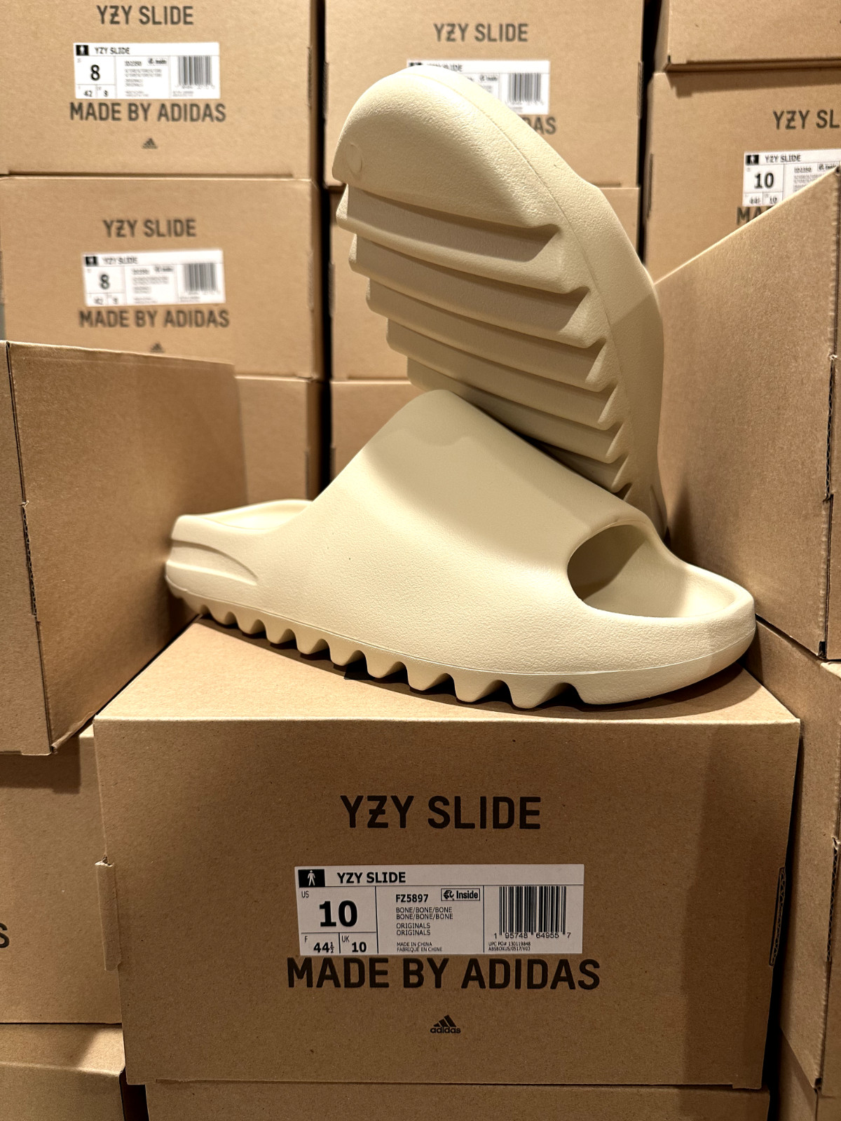 Adidas Yeezy Slide Bone Sizes 7-13 (100% AUTHENTIC|BRAND NEW|FAST SHIP| FZ5897)
