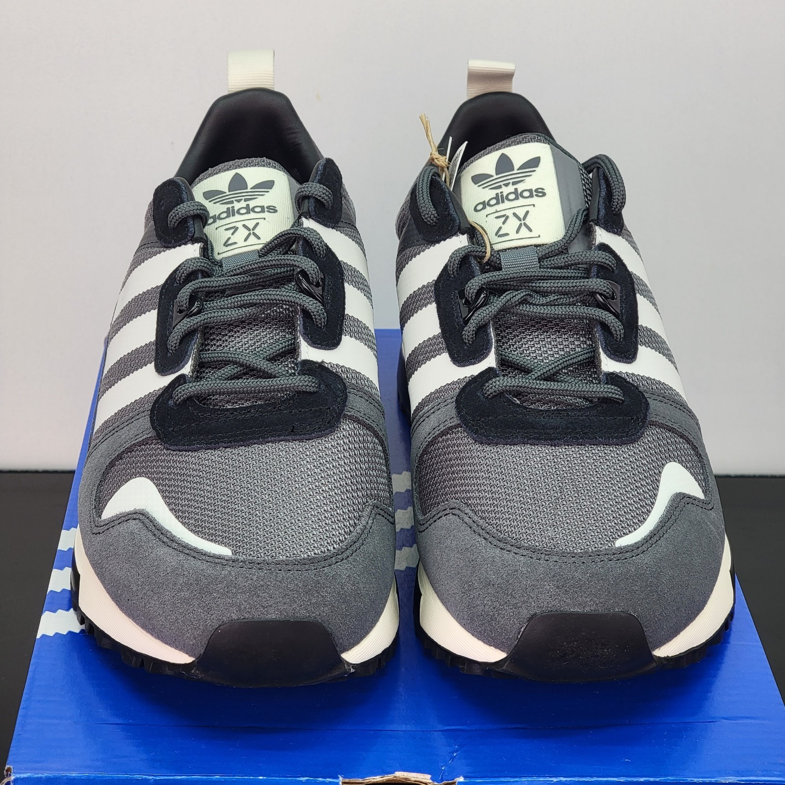 Adidas ZX 700 HD Men’s Size 9 Athletic Shoes Gray Black Casual Footwear Sneakers